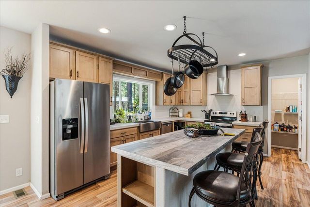 56252 Comet Drive, Bend, OR 97707