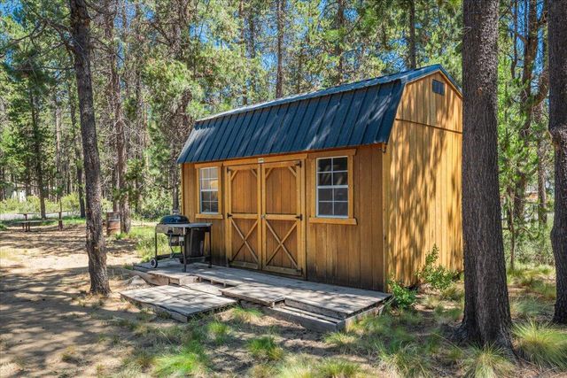 56252 Comet Drive, Bend, OR 97707