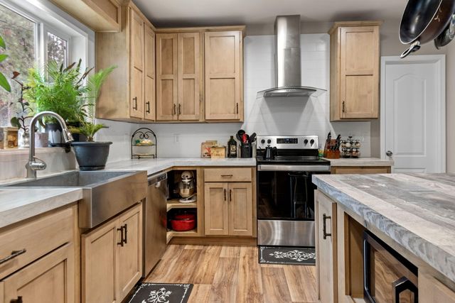 56252 Comet Drive, Bend, OR 97707