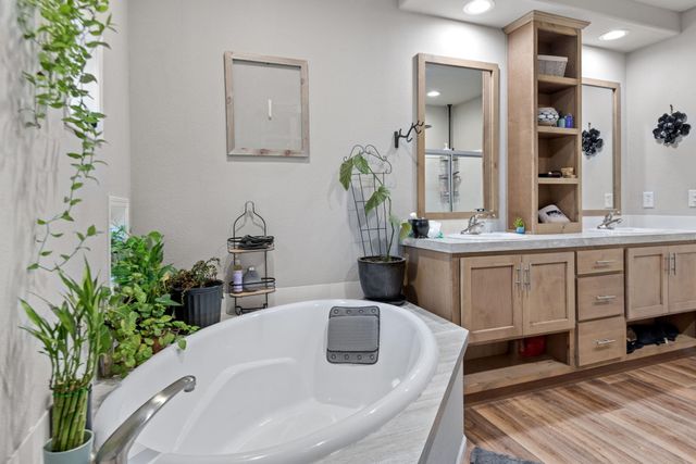 56252 Comet Drive, Bend, OR 97707