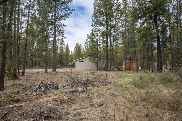 56252 Comet Drive, Bend, OR 97707