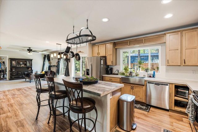 56252 Comet Drive, Bend, OR 97707