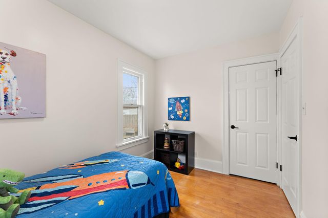1810 Ross Avenue E, Saint Paul, MN 55119