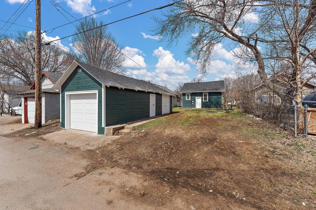 1810 Ross Avenue E, Saint Paul, MN 55119