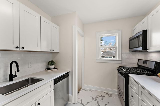 1810 Ross Avenue E, Saint Paul, MN 55119