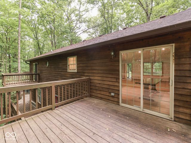6477 Black Bear Drive, Nineveh, IN 46164