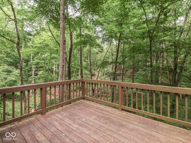 6477 Black Bear Drive, Nineveh, IN 46164