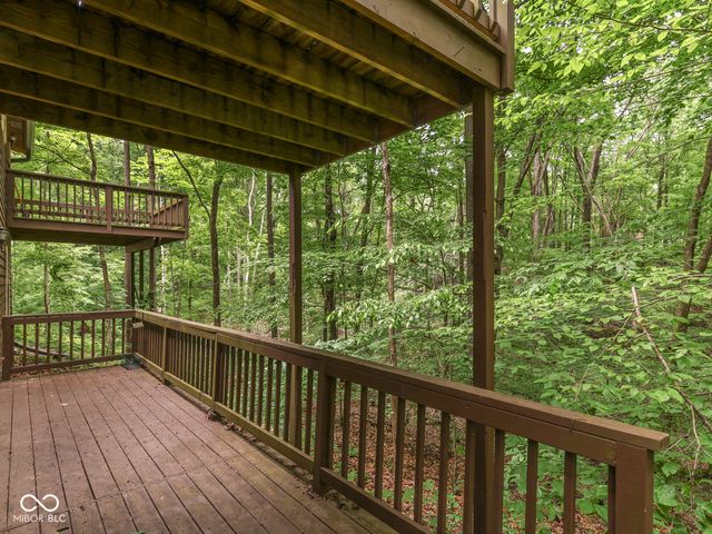 6477 Black Bear Drive, Nineveh, IN 46164