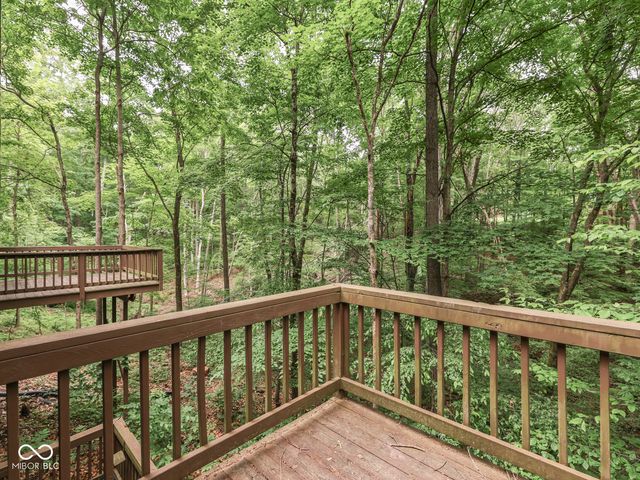6477 Black Bear Drive, Nineveh, IN 46164