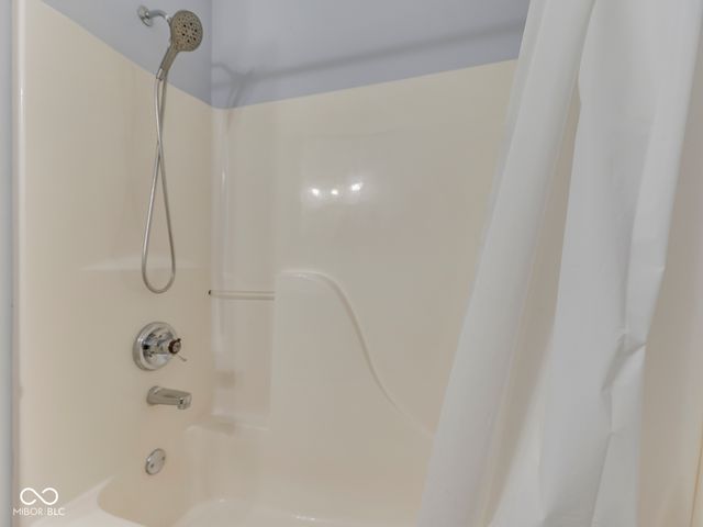 6477 Black Bear Drive, Nineveh, IN 46164
