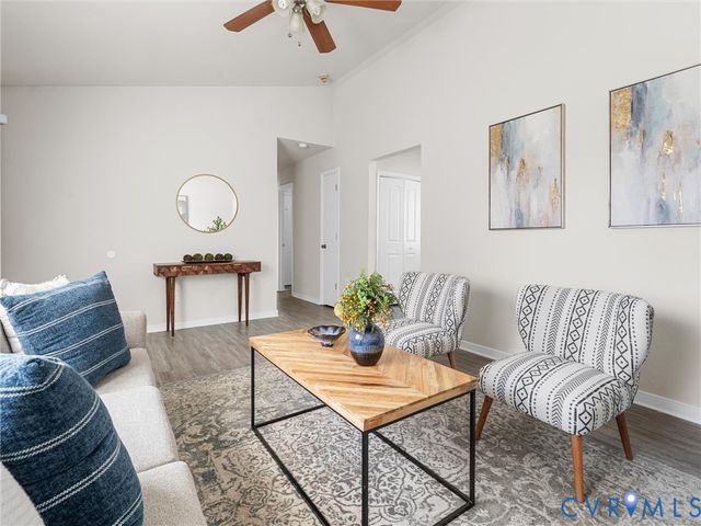 12206 Timber Trail Dr, Midlothian, VA 23112