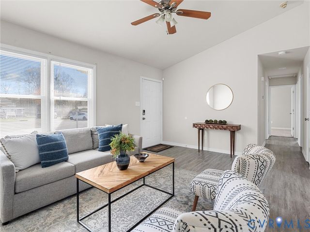 12206 Timber Trail Dr, Midlothian, VA 23112