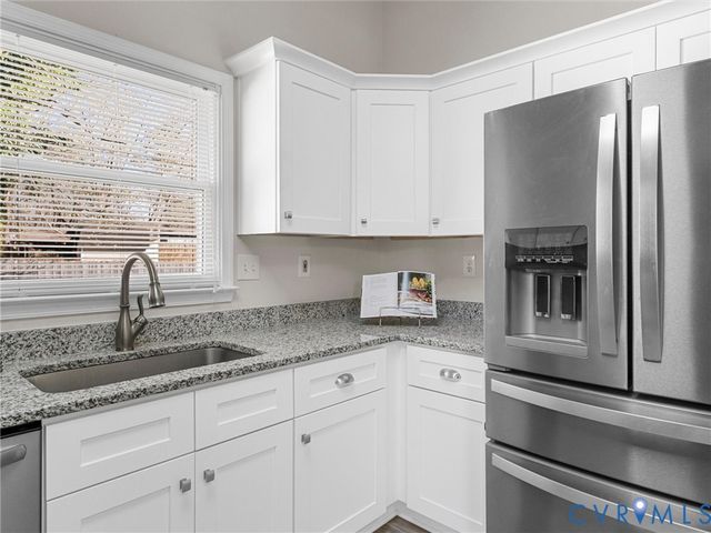 12206 Timber Trail Dr, Midlothian, VA 23112