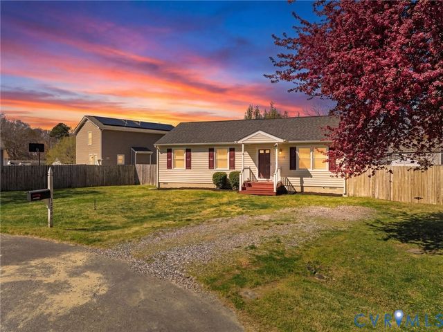 12206 Timber Trail Dr, Midlothian, VA 23112