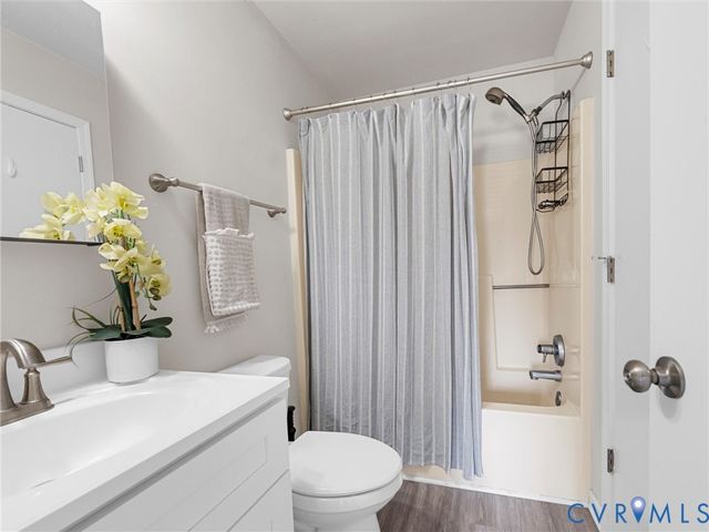 12206 Timber Trail Dr, Midlothian, VA 23112