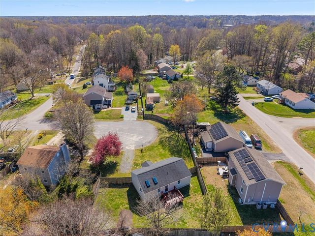 12206 Timber Trail Dr, Midlothian, VA 23112