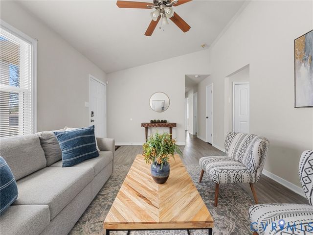 12206 Timber Trail Dr, Midlothian, VA 23112