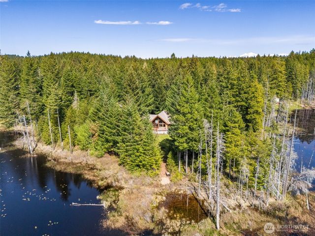 12800 Bear Track Lane, Port Orchard, WA 98367