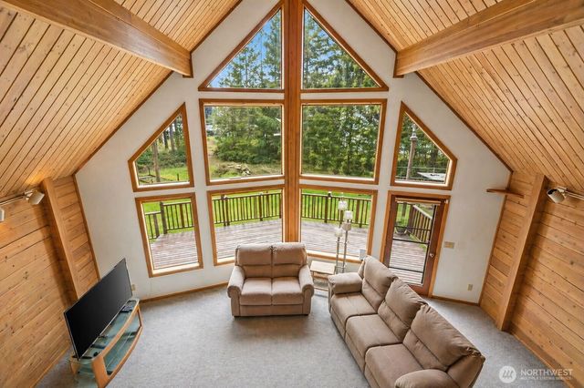 12800 Bear Track Lane, Port Orchard, WA 98367