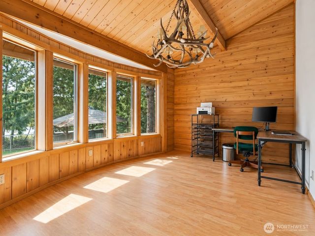 12800 Bear Track Lane, Port Orchard, WA 98367