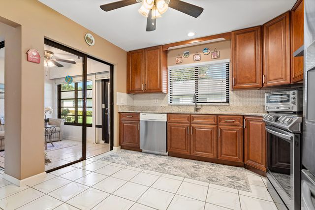 4903 EQUESTRIAN Circle A, Boynton Beach, FL 33436