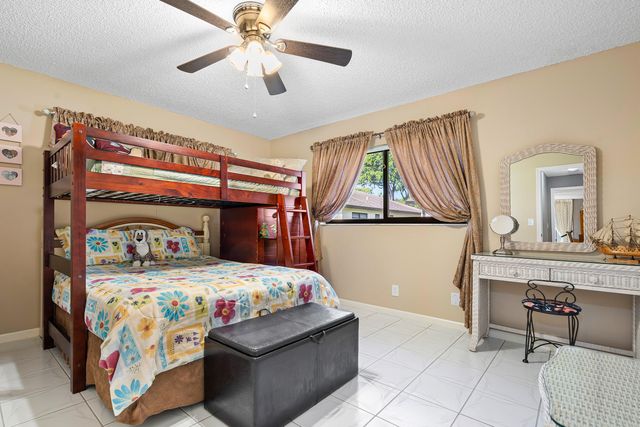 4903 EQUESTRIAN Circle A, Boynton Beach, FL 33436