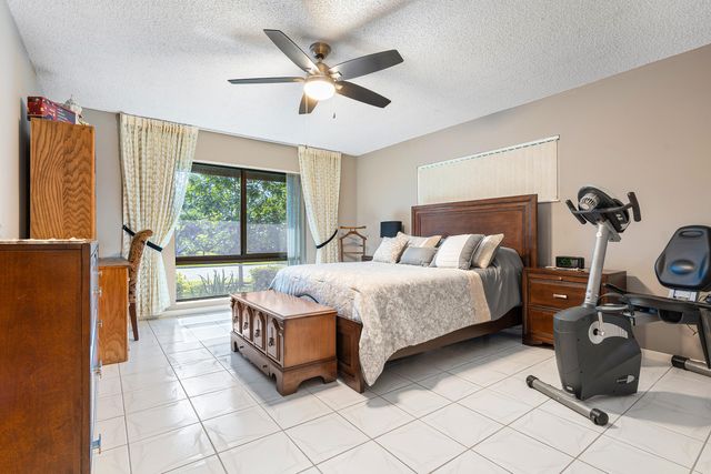 4903 EQUESTRIAN Circle A, Boynton Beach, FL 33436
