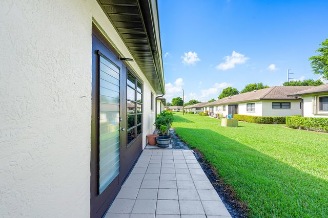 4903 EQUESTRIAN Circle A, Boynton Beach, FL 33436