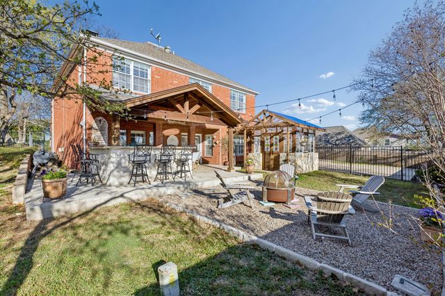 5107 Landover Hills Lane, Arlington, TX 76017