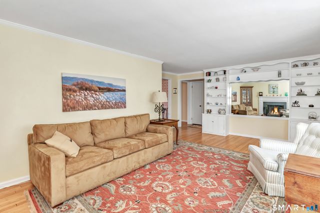 364 Beach Road, Fairfield, CT 06824