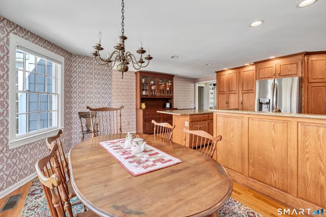 364 Beach Road, Fairfield, CT 06824