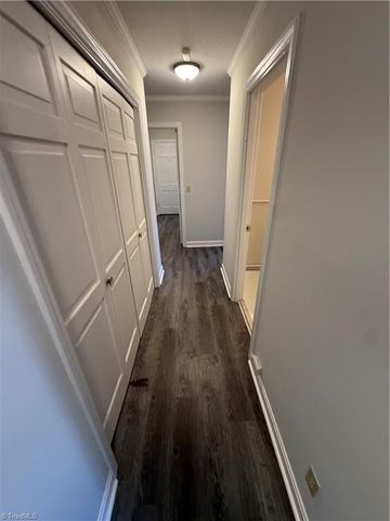 102 Westgate Circle A, Winston-salem, NC 27106