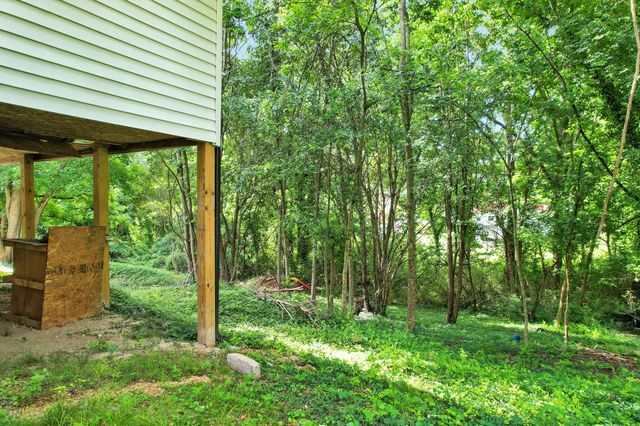 185 Orchard Avenue, Rossville, GA 30741