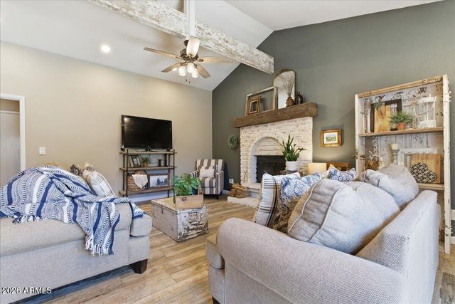 41 S KENNETH Place, Chandler, AZ 85226