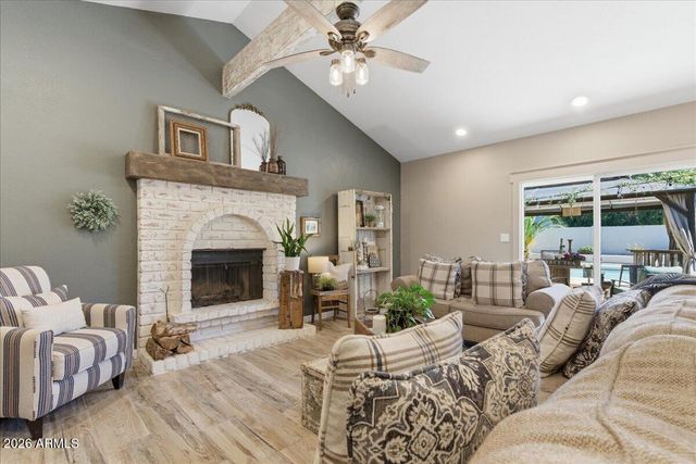 41 S KENNETH Place, Chandler, AZ 85226