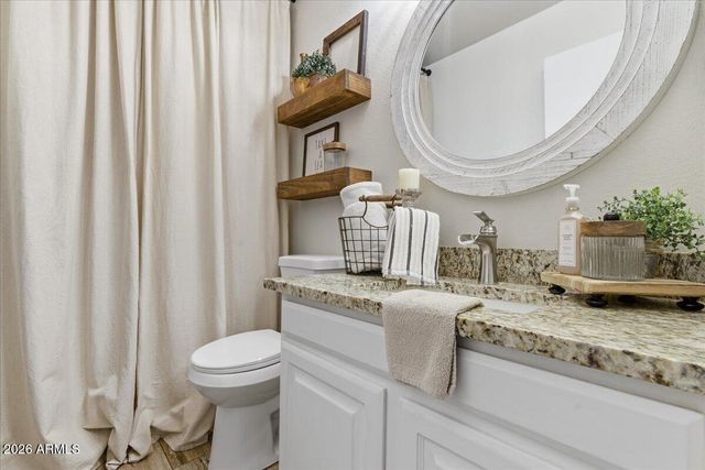 41 S KENNETH Place, Chandler, AZ 85226