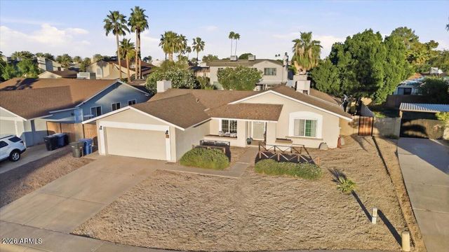 41 S KENNETH Place, Chandler, AZ 85226