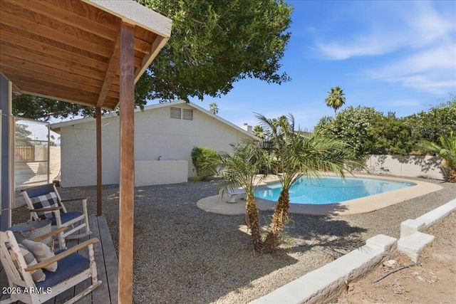 41 S KENNETH Place, Chandler, AZ 85226