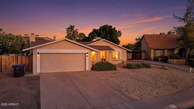 41 S KENNETH Place, Chandler, AZ 85226