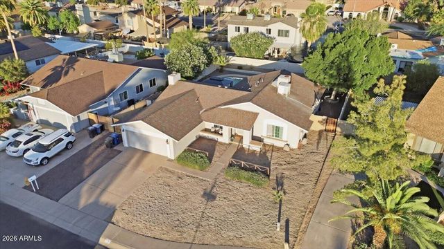 41 S KENNETH Place, Chandler, AZ 85226