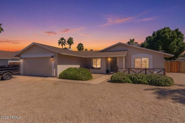 41 S KENNETH Place, Chandler, AZ 85226
