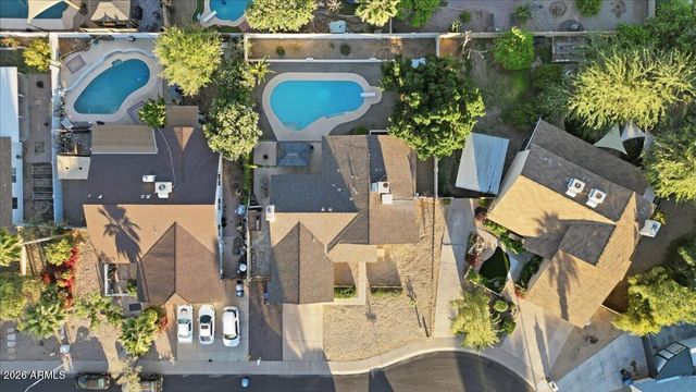 41 S KENNETH Place, Chandler, AZ 85226