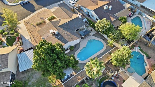 41 S KENNETH Place, Chandler, AZ 85226