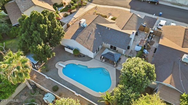 41 S KENNETH Place, Chandler, AZ 85226