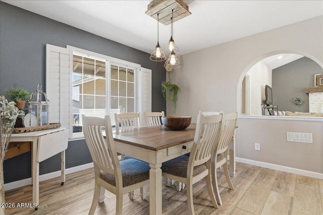 41 S KENNETH Place, Chandler, AZ 85226