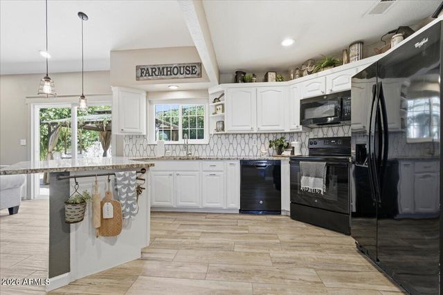 41 S KENNETH Place, Chandler, AZ 85226