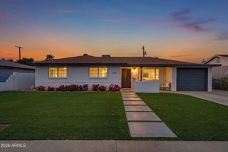 2302 E ROMA Avenue, Phoenix, AZ 85016