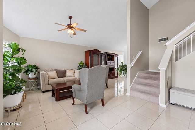 7361 CAMINO DEL SOL Drive, El Paso, TX 79911