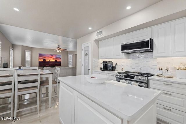 7361 CAMINO DEL SOL Drive, El Paso, TX 79911