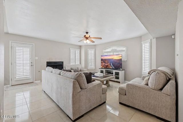 7361 CAMINO DEL SOL Drive, El Paso, TX 79911